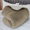 Couettes Intemporel Bicolore Beige 140x200 cm,220x240 cm,240x260 cm. . Maison & D&eacute;co > Couettes.