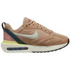 Baskets basses Nike On Max Dawn Is