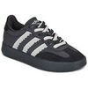 Baskets basses adidas BARREDA
