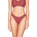 Culottes & autres bas
sur Grenoble : Tangas Luna Splendida Br&eacute;silien de sport contour silicone MOTION Splendida Rouge