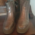 Bottes femme sur Grenoble : Bottines Erynn bottines erynn en tres bon etat 36 Dor&eacute;