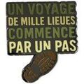 Broches Clj Charles Le Jeune Pin's Un voyage de mille lieues commence par un pas Vert Grenoble