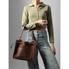 Sac Bandouliere Milano Sac port&eacute; main Velvet caviar cuir VELVET CAVIAR 90F-0VC25113 Marron