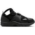 Baskets Nike Air Trainer Huarache Triple Black