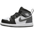 Chaussures enfants sur Grenoble : Baskets enfant Nike -