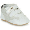 Chaussons b&eacute;b&eacute; BOSS J52831 Blanc