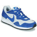 Baskets basses Nike VENTURE RUNNER