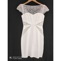 Robe courte Sans marque Robe blanche &agrave; dentelle Blanc Grenoble