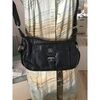 Sac bandouli&egrave;re Sans marque Sac cuir bandouli&egrave;re Noir
