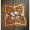 Echarpe Sans marque Joli foulard satin&eacute; carr&eacute; neuf Orange