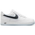 Baskets homme sur Grenoble : Baskets basses Nike IQ7593-100