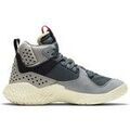 Sports collectifs sur Grenoble : Chaussures Nike Jordan Delta Mid