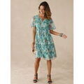 Robes sur Grenoble : Robe Daxon by - Robe dentelle manches volant&eacute;es Vert