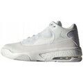 Baskets basses Nike Max Aura 2